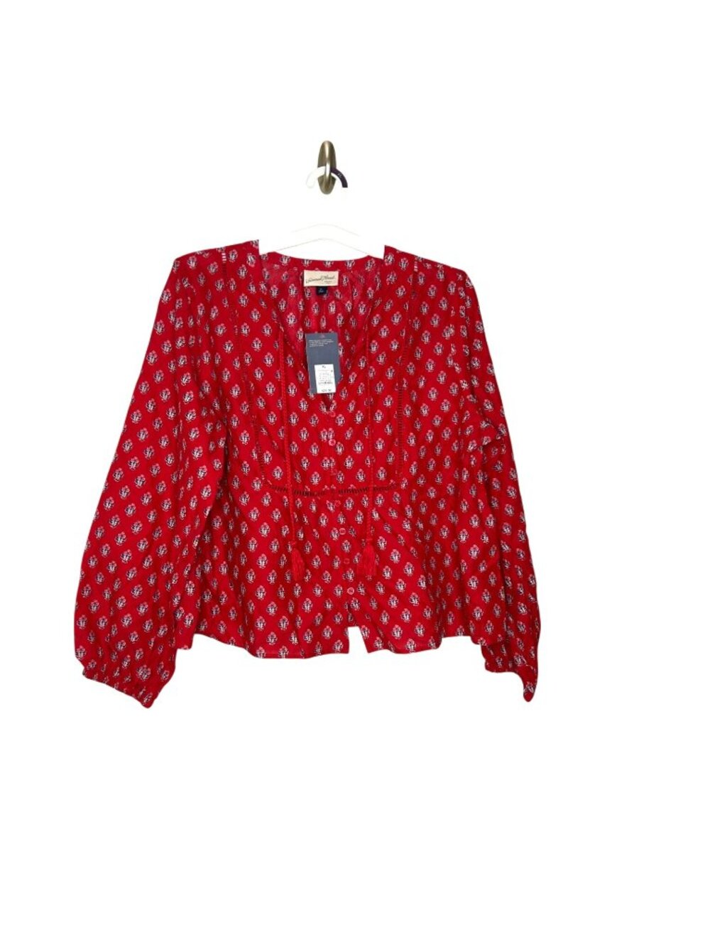 NWT Universal Thread Women's Red Floral Print Blouse XL Button Front Long Sleeve